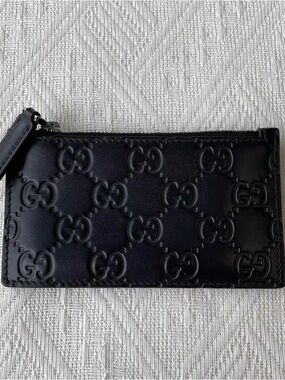 🚩steal Gucci Black Embossed GG Leather Zip Card Holder